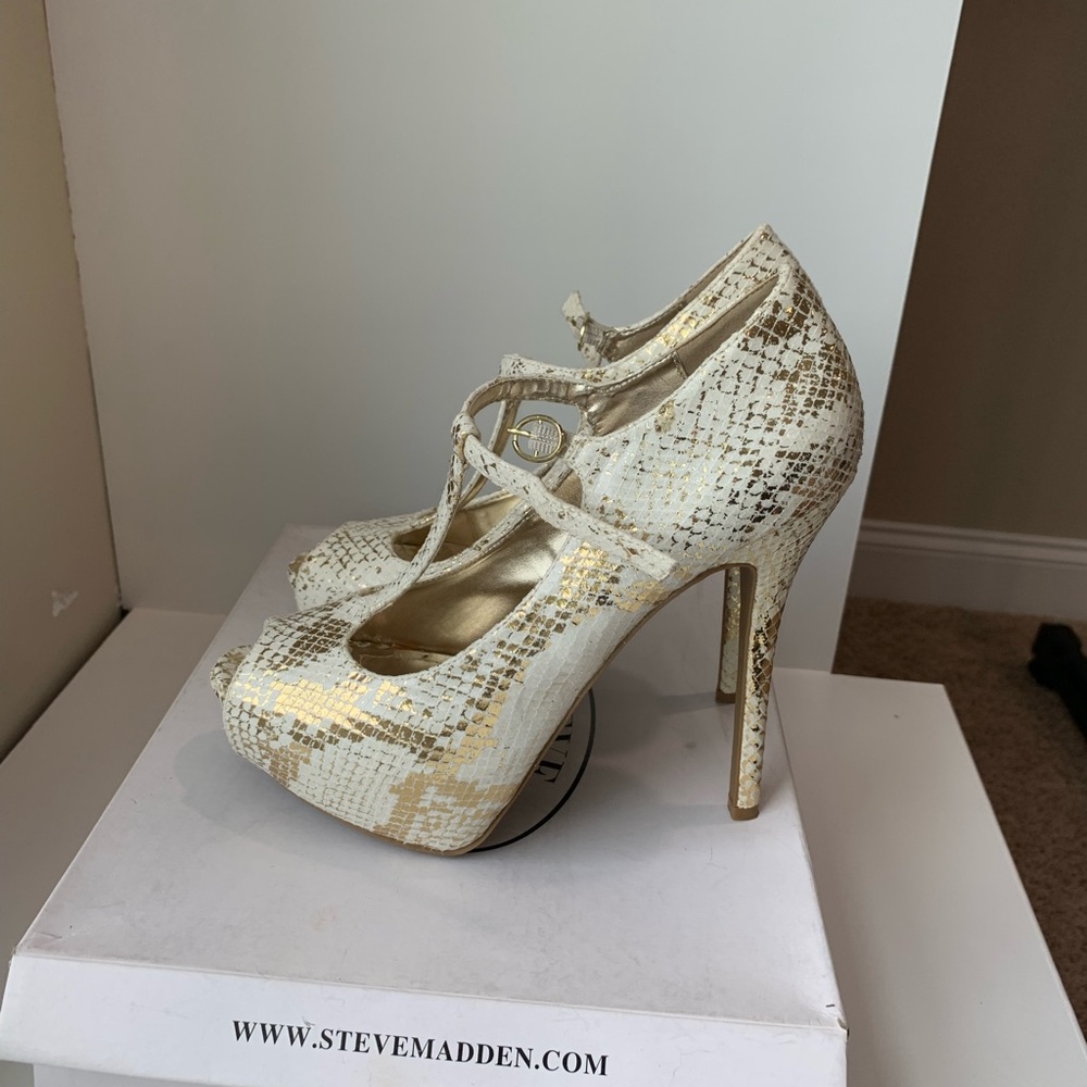 Steve Madden heels